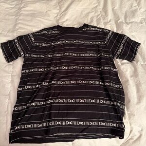 Billabong Black and White Patterned Tee